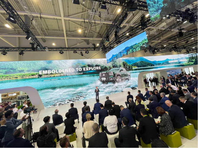 中国重汽搏胜皮卡闪耀汉诺威，实力圈粉海外客户