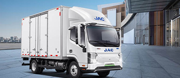 【周六有老友】致敬巾帼力量，江淮新能源轻卡伴展女士乘风破浪