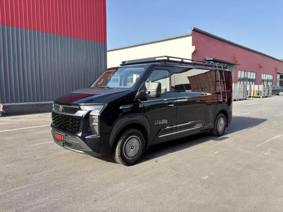 先锋拓界，心驰山海 | 先锋官V首款官方改装宿营车来了